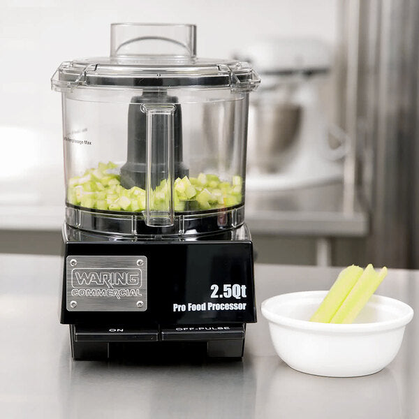 Waring WFP11SW 2.5 Qt. Clear Batch Bowl Food Processor - 3/4 hp