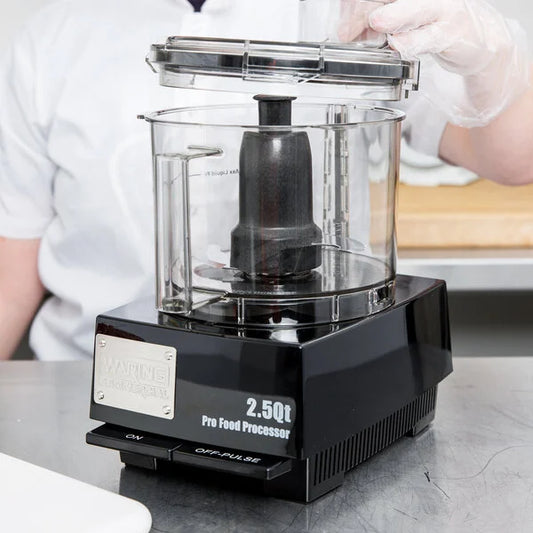 Waring WFP11SW 2.5 Qt. Clear Batch Bowl Food Processor - 3/4 hp