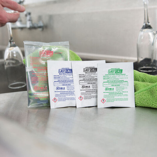 Noble Chemical 0.75 oz. Last Call Last Rinse Concentrated Liquid Sanitizer Packet - 100/Case